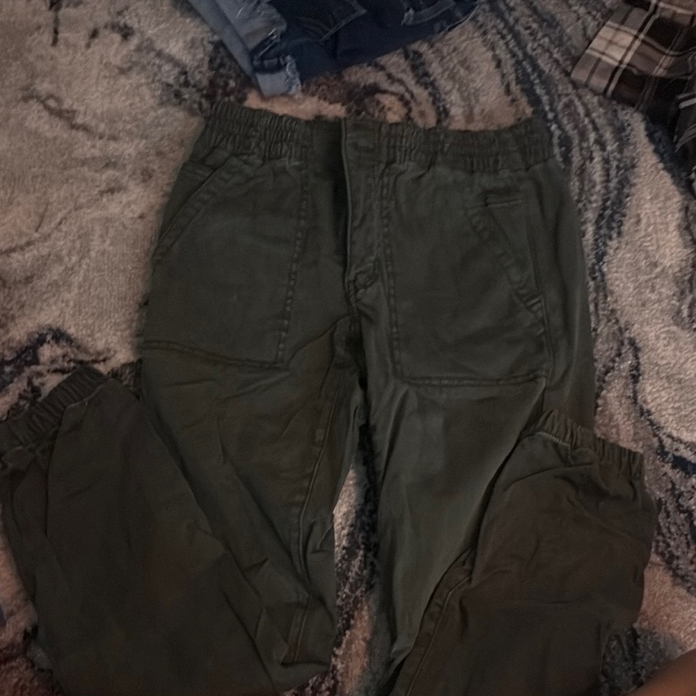 Olive Green Women's Cropped Jeans